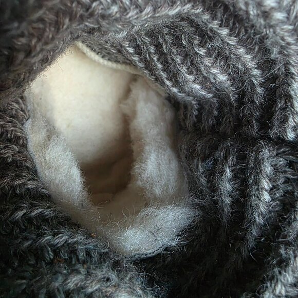 UGG ( 6-7 ) CARDY GREY Oversized Sweater Knit Cuffed Slipper/Boots - Picture 9 of 11